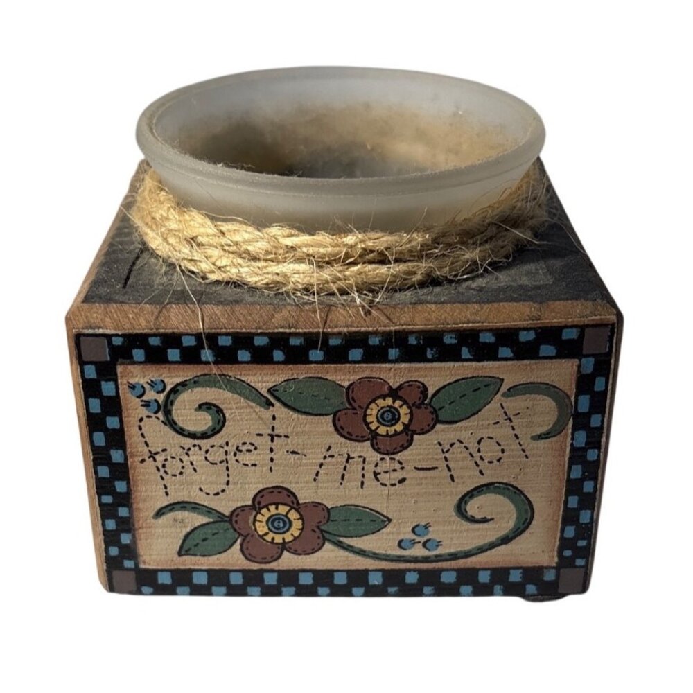 Forget-Me-Not Decorative Wooden Candle Holder With Frosted Glass Insert & Rope